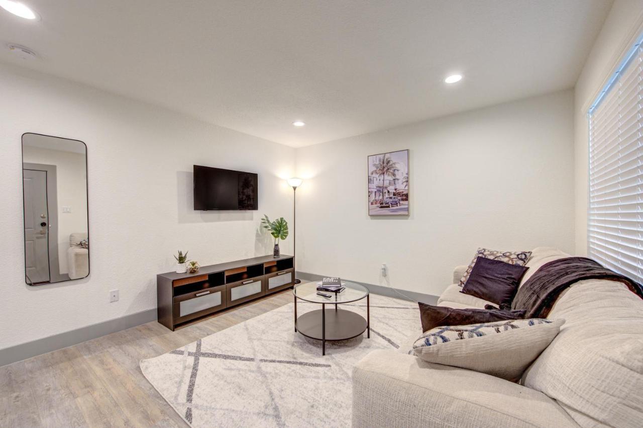 Trendy Midtown Apt, Walk To Shops & Sites, Pets Ok Houston Luaran gambar