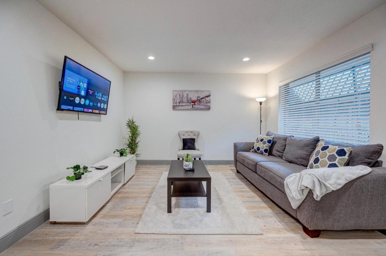 Trendy Midtown Apt, Walk To Shops & Sites, Pets Ok Houston Luaran gambar